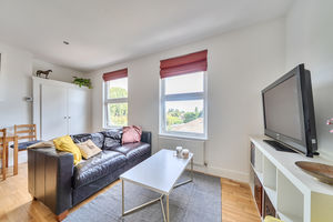 Lounge- click for photo gallery